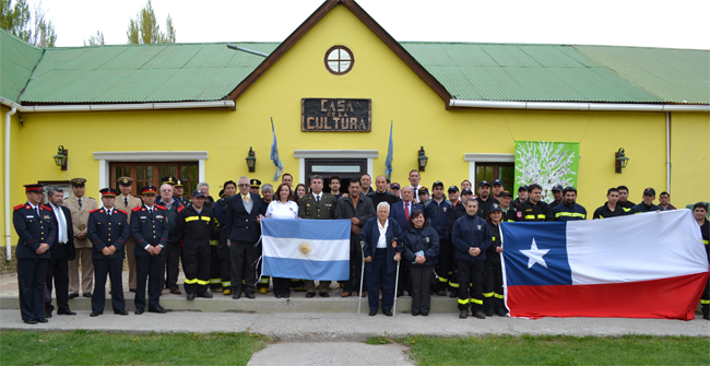 Importante encuentro de integración de bomberos argentinos y chilenos en Santa Cruz