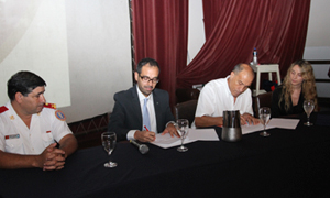 El Consejo Nacional de Bomberos firmó un convenio con la Universidad Siglo 21