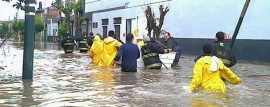 Salió el sol y los bomberos voluntarios siguen trabajando en las ciudades afectadas por la inundación
