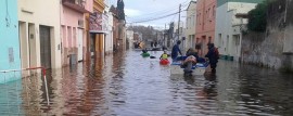 Inundaciones: Los bomberos voluntarios trabajan sin pausa en todas las zonas afectadas