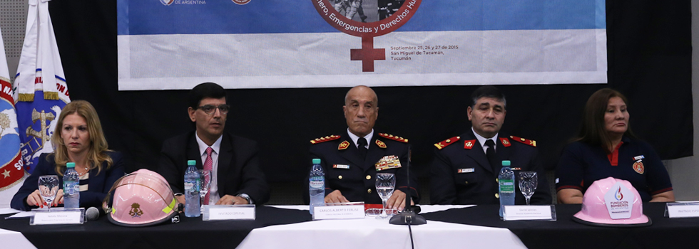 Multitudinaria apertura de las III Jornadas Internacionales de Género, Emergencias y Derechos Humanos de Bomberos Voluntarios en Tucumán