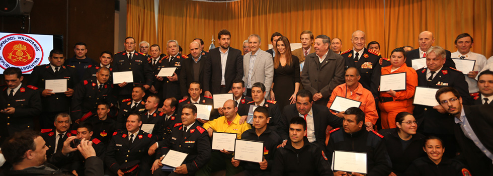 Homenaje y reconocimiento a los Bomberos Voluntarios