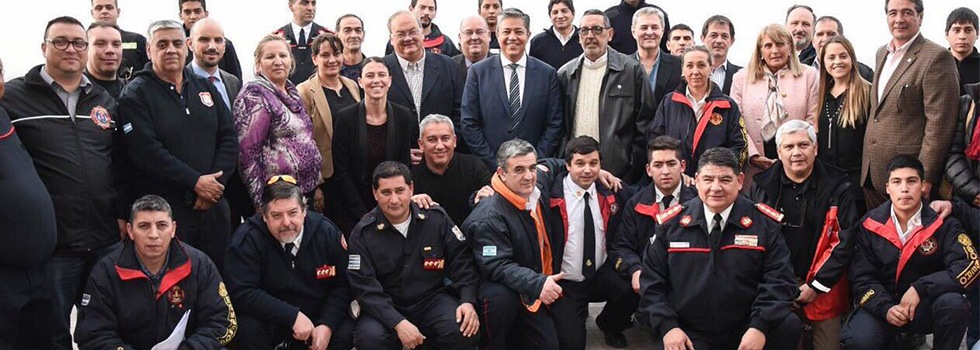 Ley para los Bomberos Voluntarios del Neuquén Ley para los Bomberos Voluntarios del Neuquén