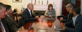 Mesa de trabajo junto a la ministra Patricia Bullrich