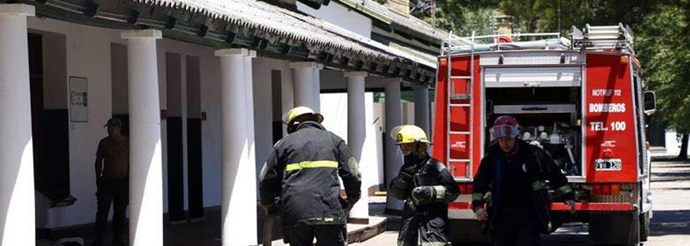 Bomberos Voluntarios apagaron un incendio en una unidad del Ejército