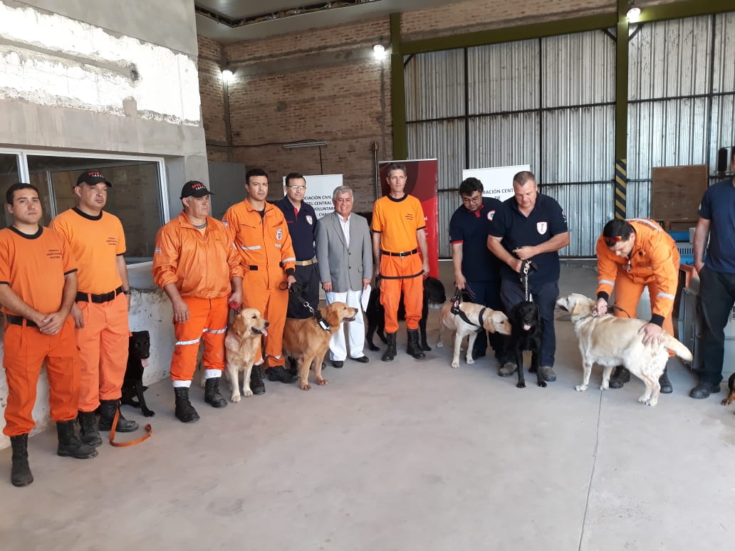 Las Brigadas K9 trabajan en un operativo de búsqueda en Chaco