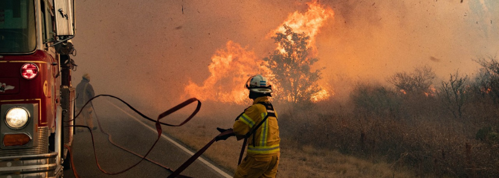 El Sistema Nacional de Bomberos Voluntarios en Alerta Roja El Sistema Nacional de Bomberos Voluntarios en Alerta Roja