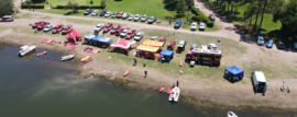 Bomberos Voluntarios buscan a un hombre en el lago de Embalse