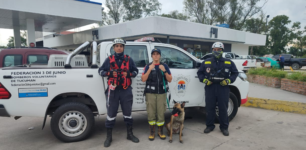 Binomio Canino de bomberos voluntarios encontró a Benjamín Gutiérrez